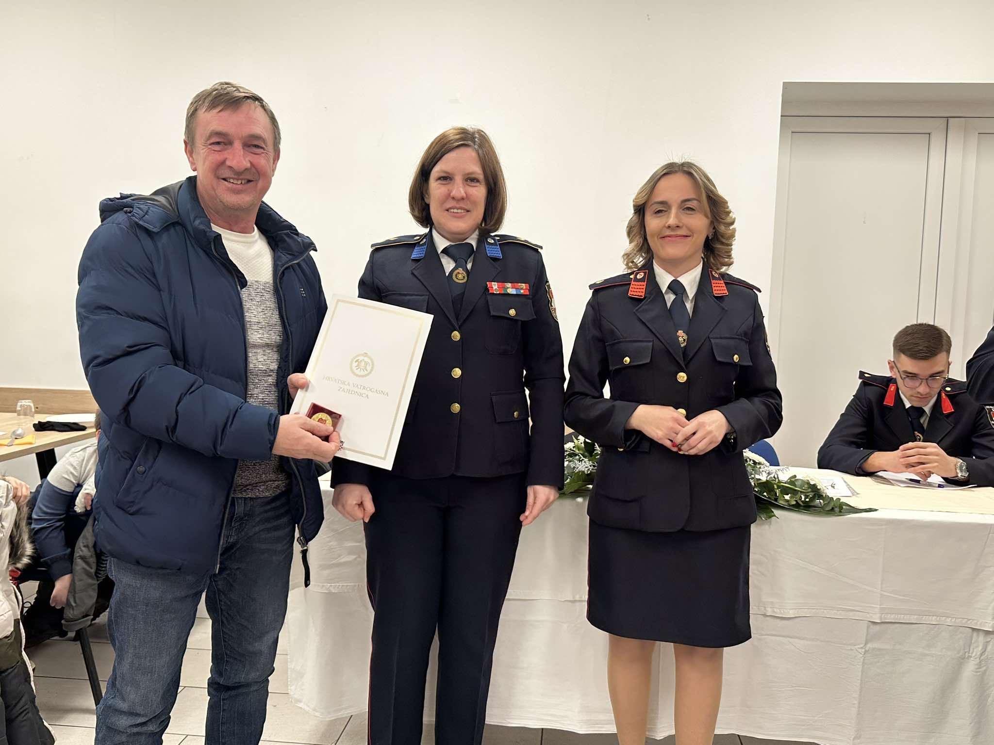 476587355_2380918385607487_3806643745270839984_n