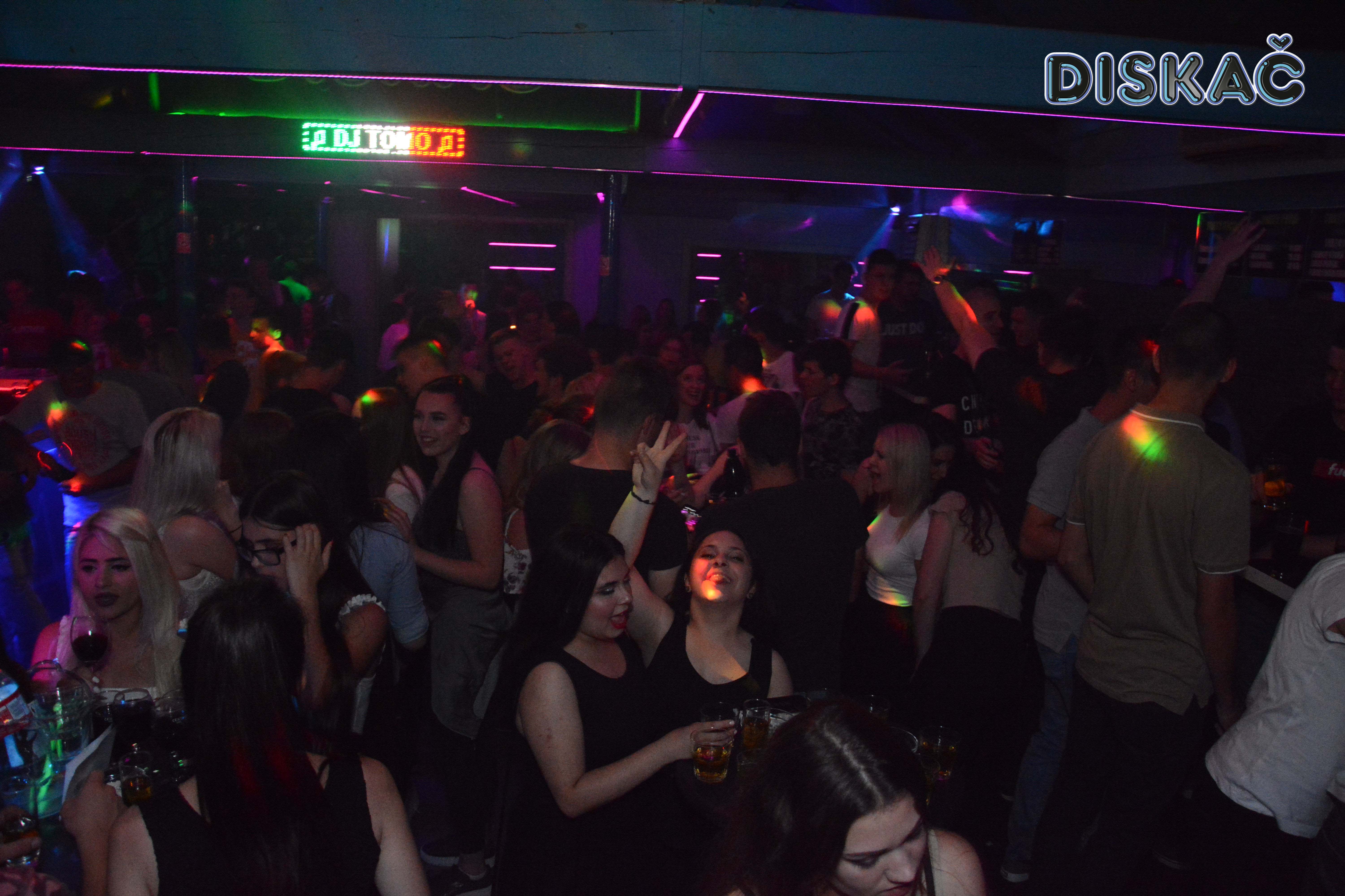 Image 3834449 (auto)