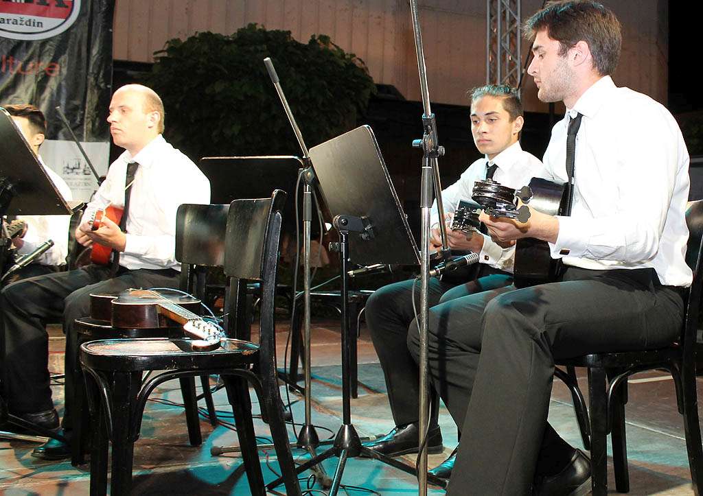 folkofonijadan114102297