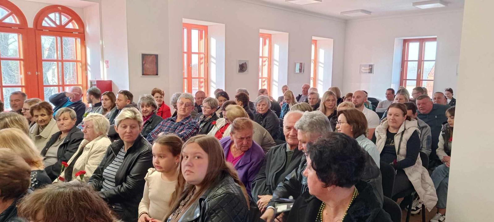 481250920_1152033566935389_4823687148786618199_n 481250920_1152033566935389_4823687148786618199_n