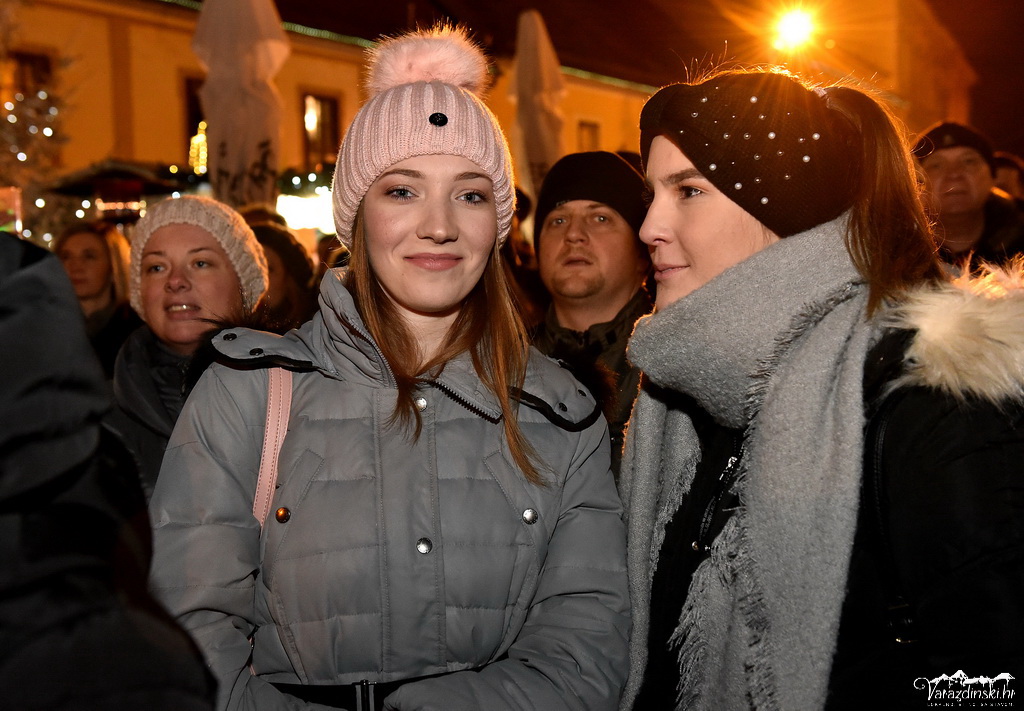 Crvena jabuka, Advent u Varaždinu 30.11.2019.