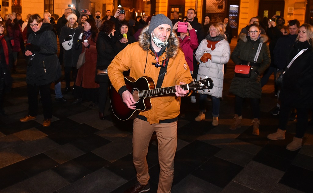 Image 4825548 (auto)