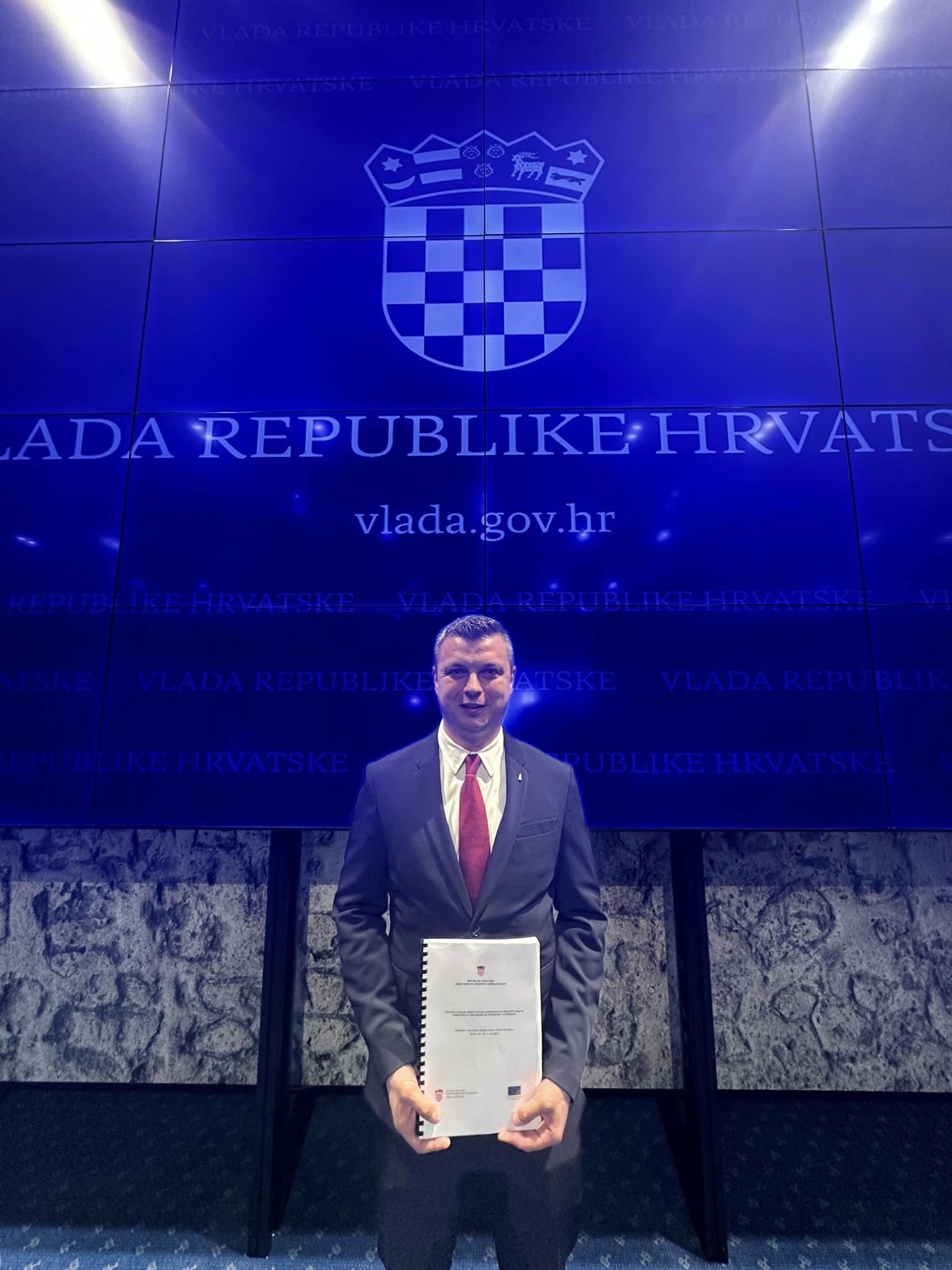 491289905_1193526716119407_2657250488212570266_n