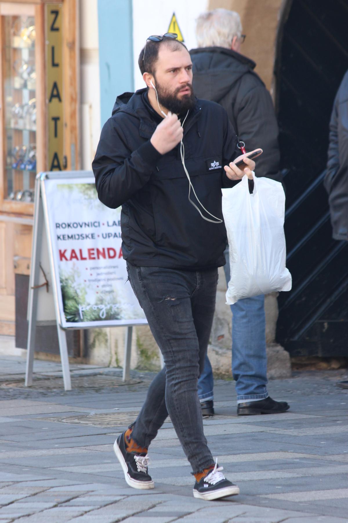 Image 5583131 (auto)