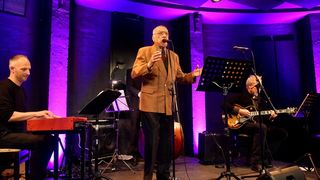 Image 5598675 (auto)