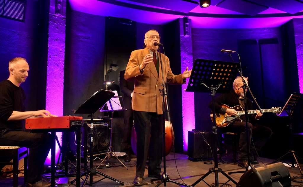 Image 5598675 (auto)