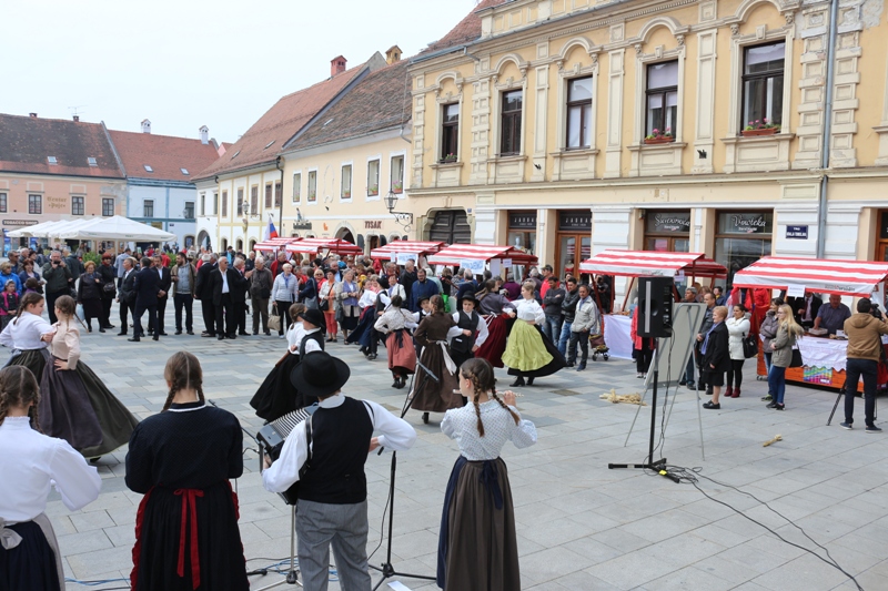 Image 3612401 (auto) Image 3612401 (auto)