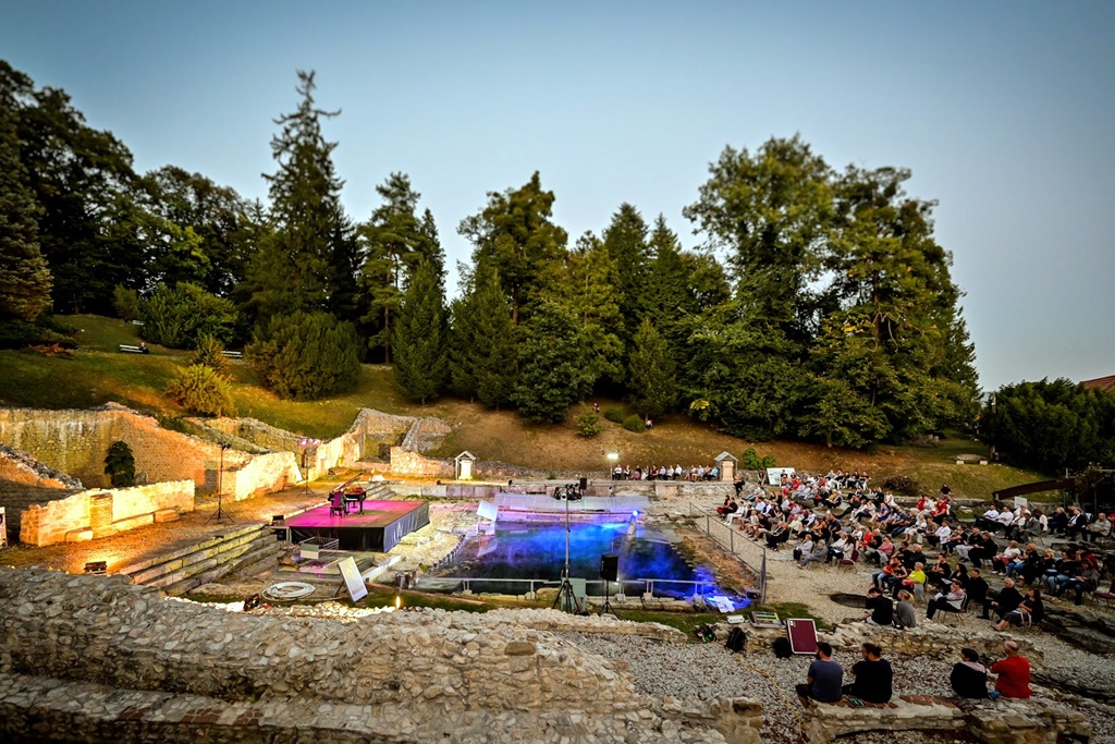 Image 5831699 (auto)