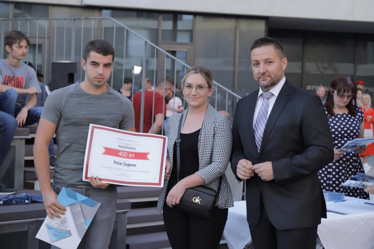 Image 5418888 (auto) Image 5418888 (auto)