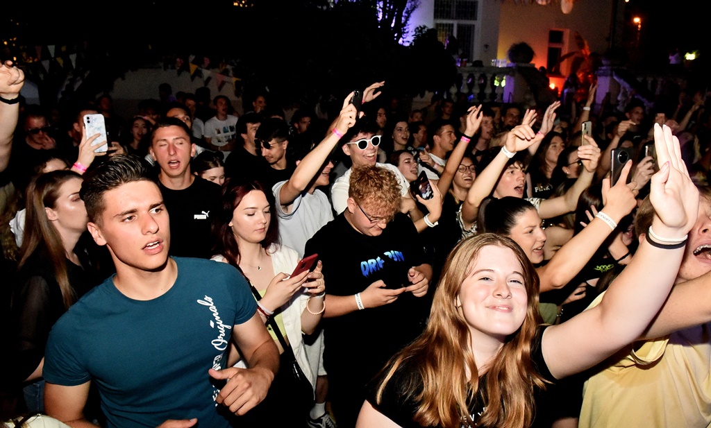 Kvart 2022: Z++ i Muha u P4