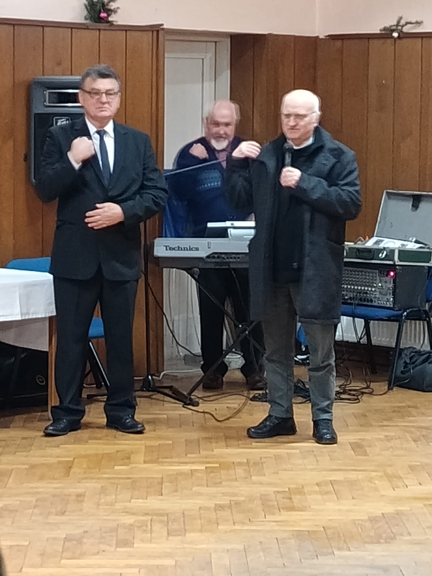 4e15f75b-8dc8-469d-a973-e1ce8ad0f4b5