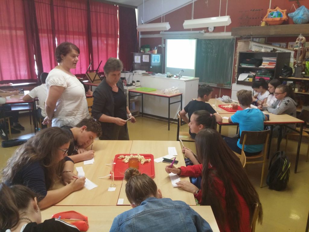 20180522092606540177