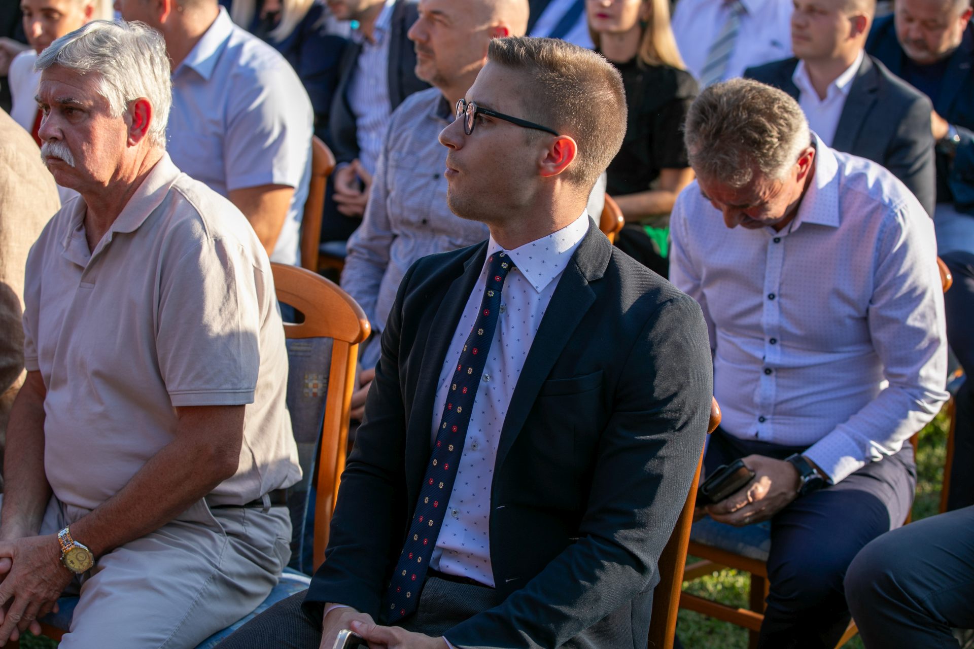 Image 5852133 (auto)