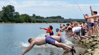 Drava jump