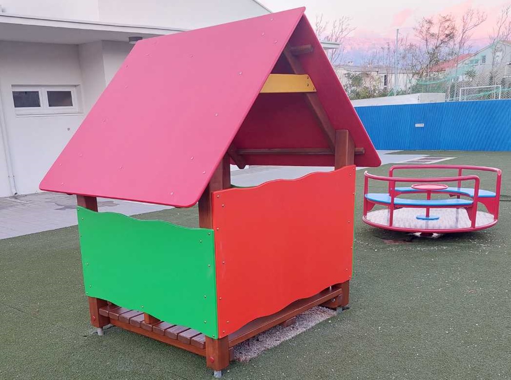 5. dječja kućica tip SANJA (2)