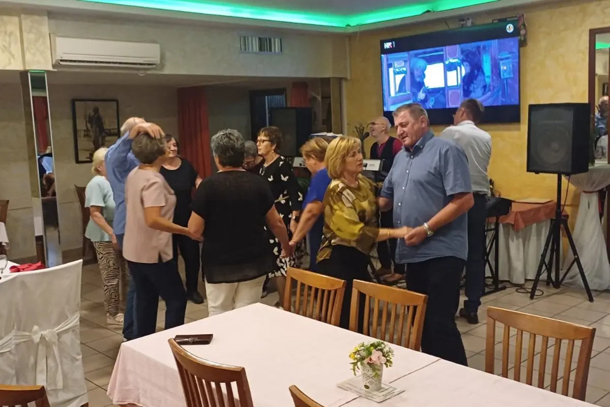 50 godina osnovne skole novi marof 03