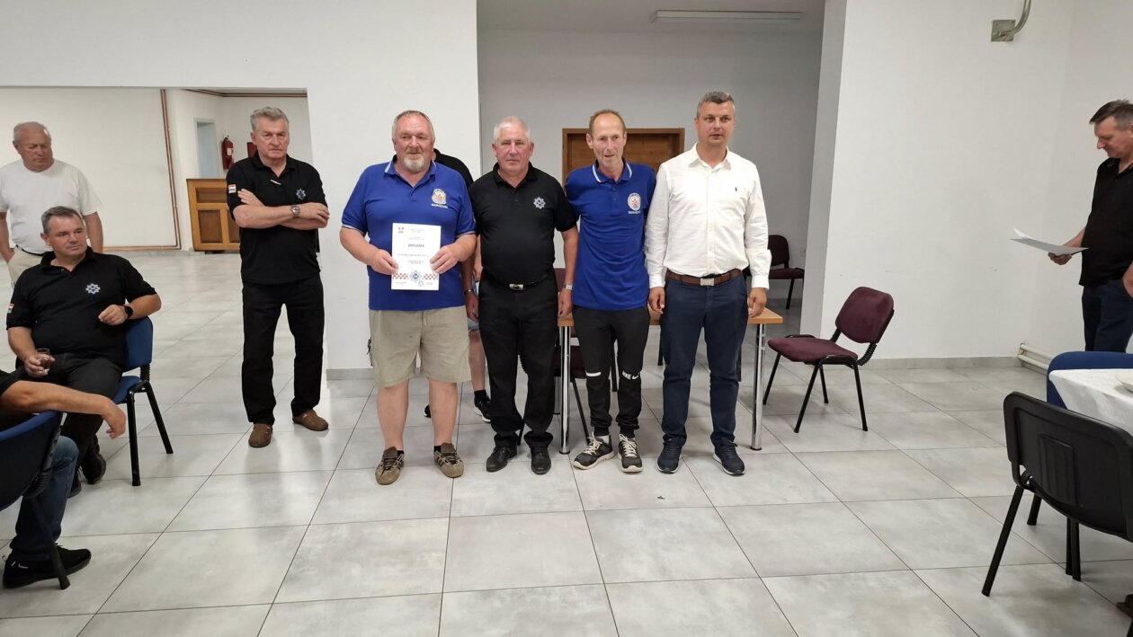 503912085_9877379642344946_7939216284178738001_n