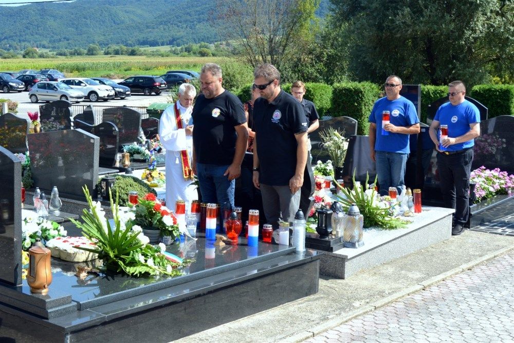 Image 3785863 (auto)