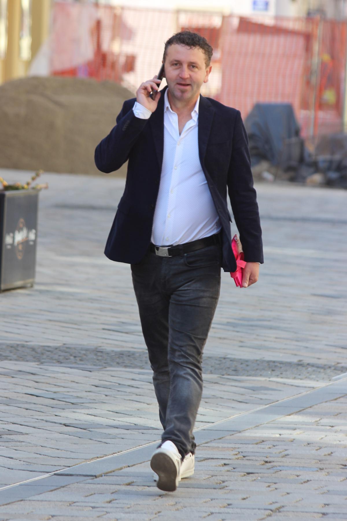 Image 5633945 (auto)