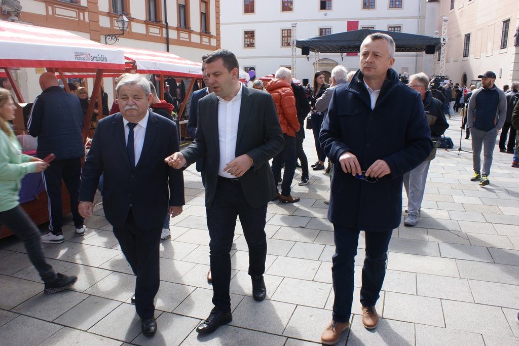 Image 5646905 (auto)