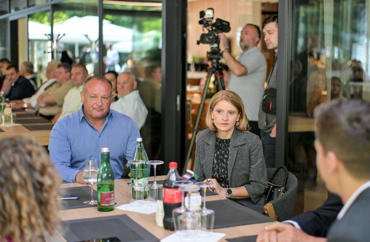 Image 5374090 (auto)