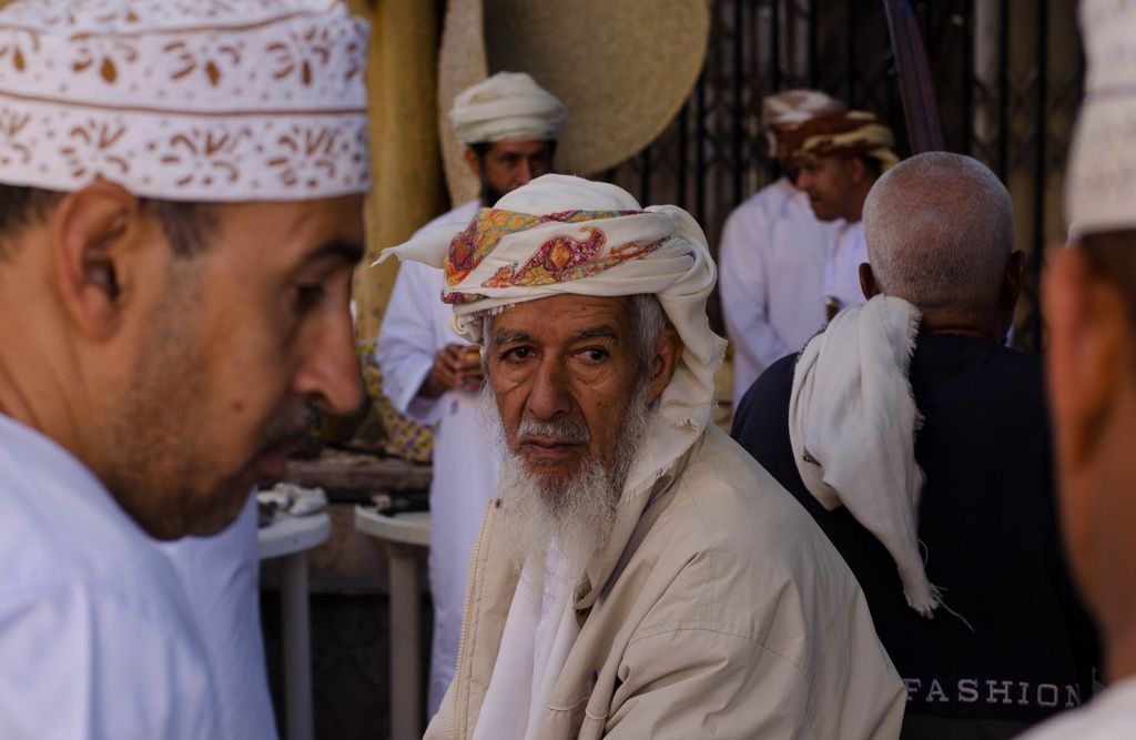 putovanjeumedjuzemljeoman000198