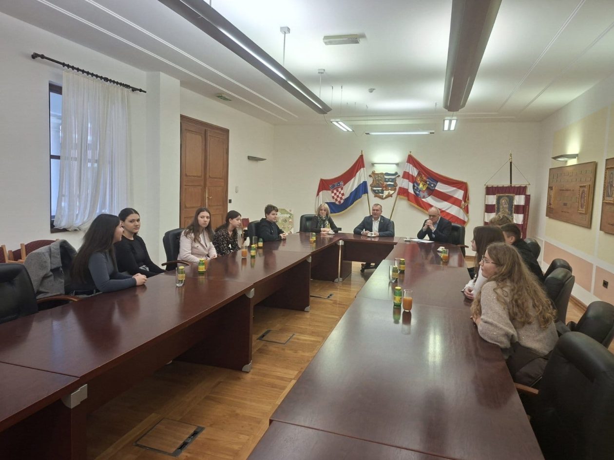 532f3ebb-3b79-450c-9b52-ebe1f720c01d