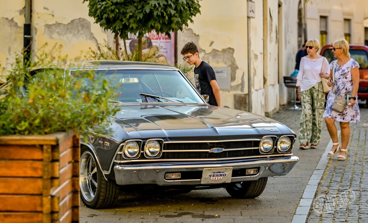 539344373_1328602725500108_2966292939717236948_n