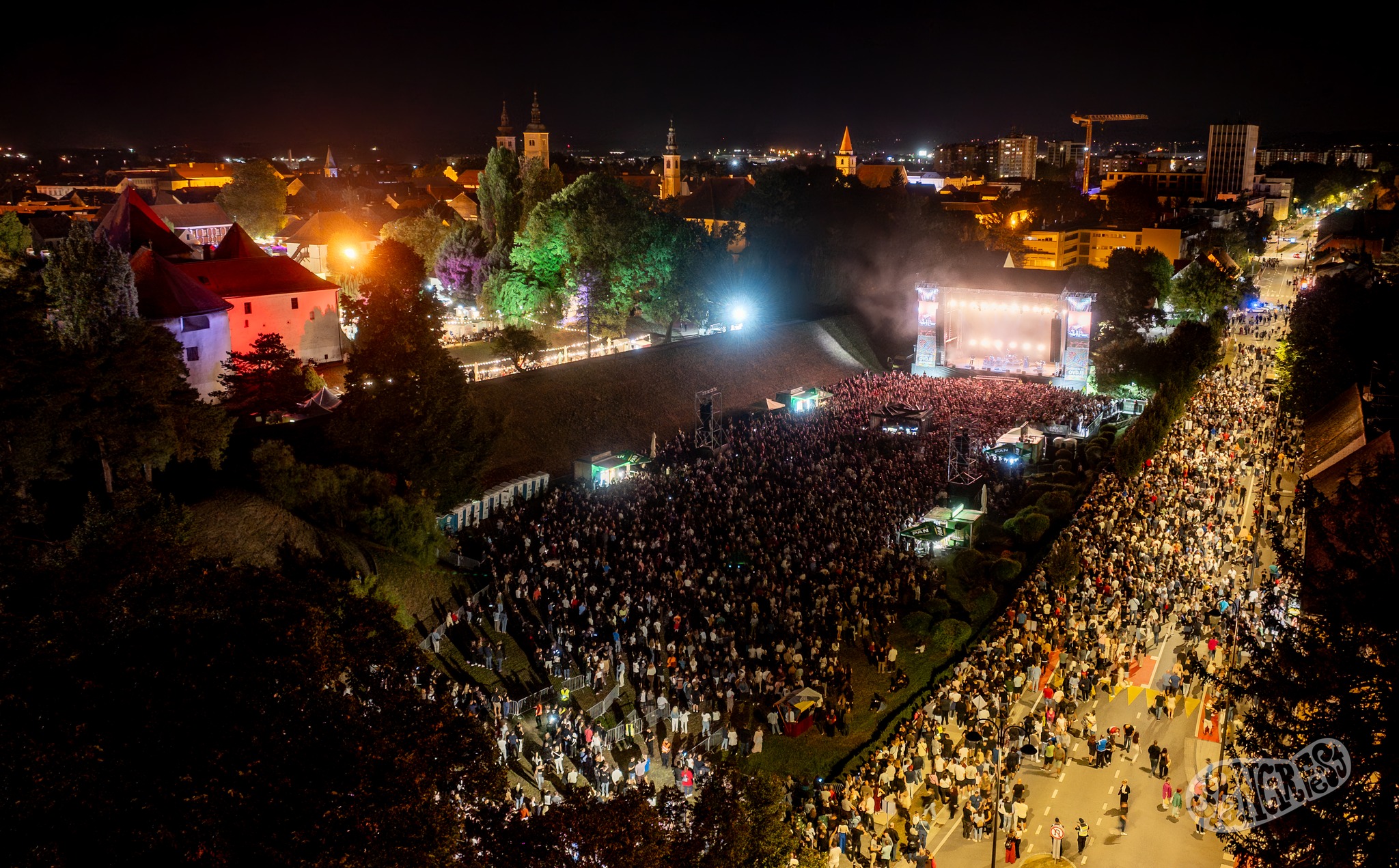 539615000_1332776991749348_2119939400510963007_n 539615000_1332776991749348_2119939400510963007_n