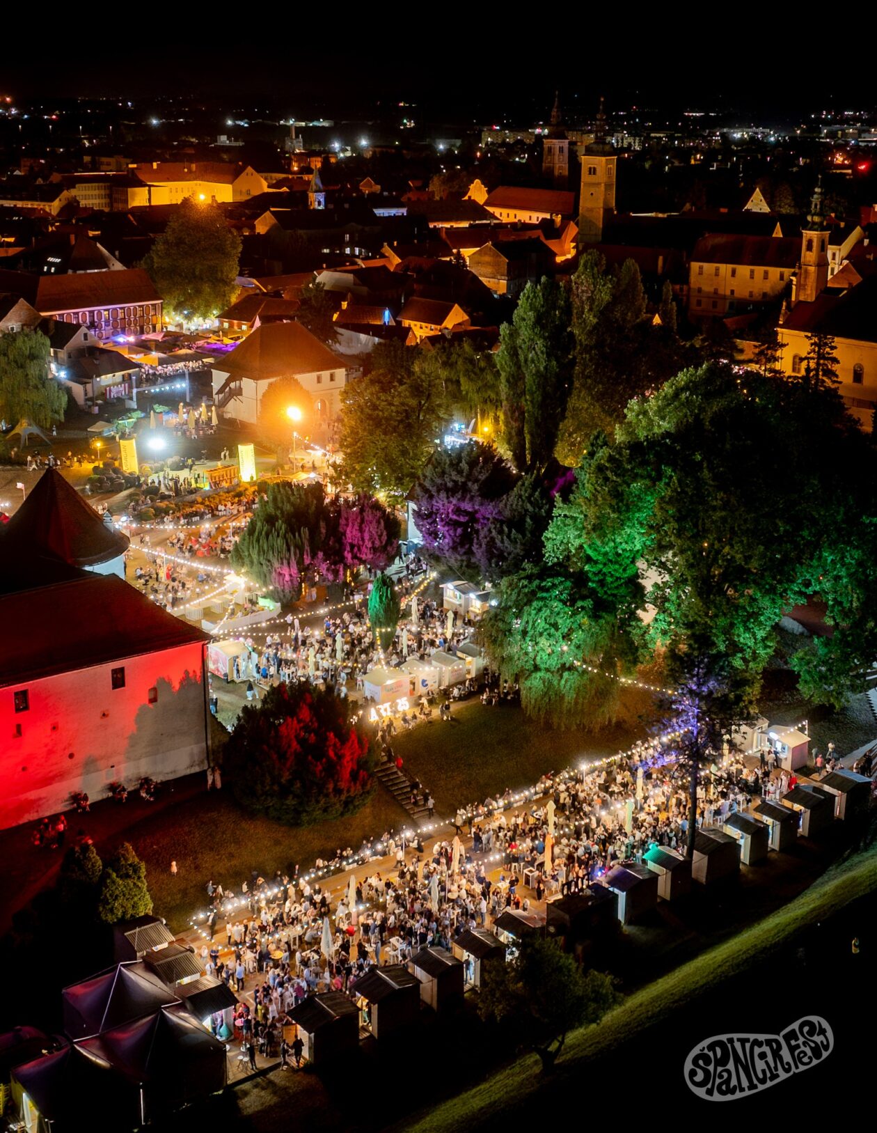 539755964_1332775768416137_7308309735316935243_n