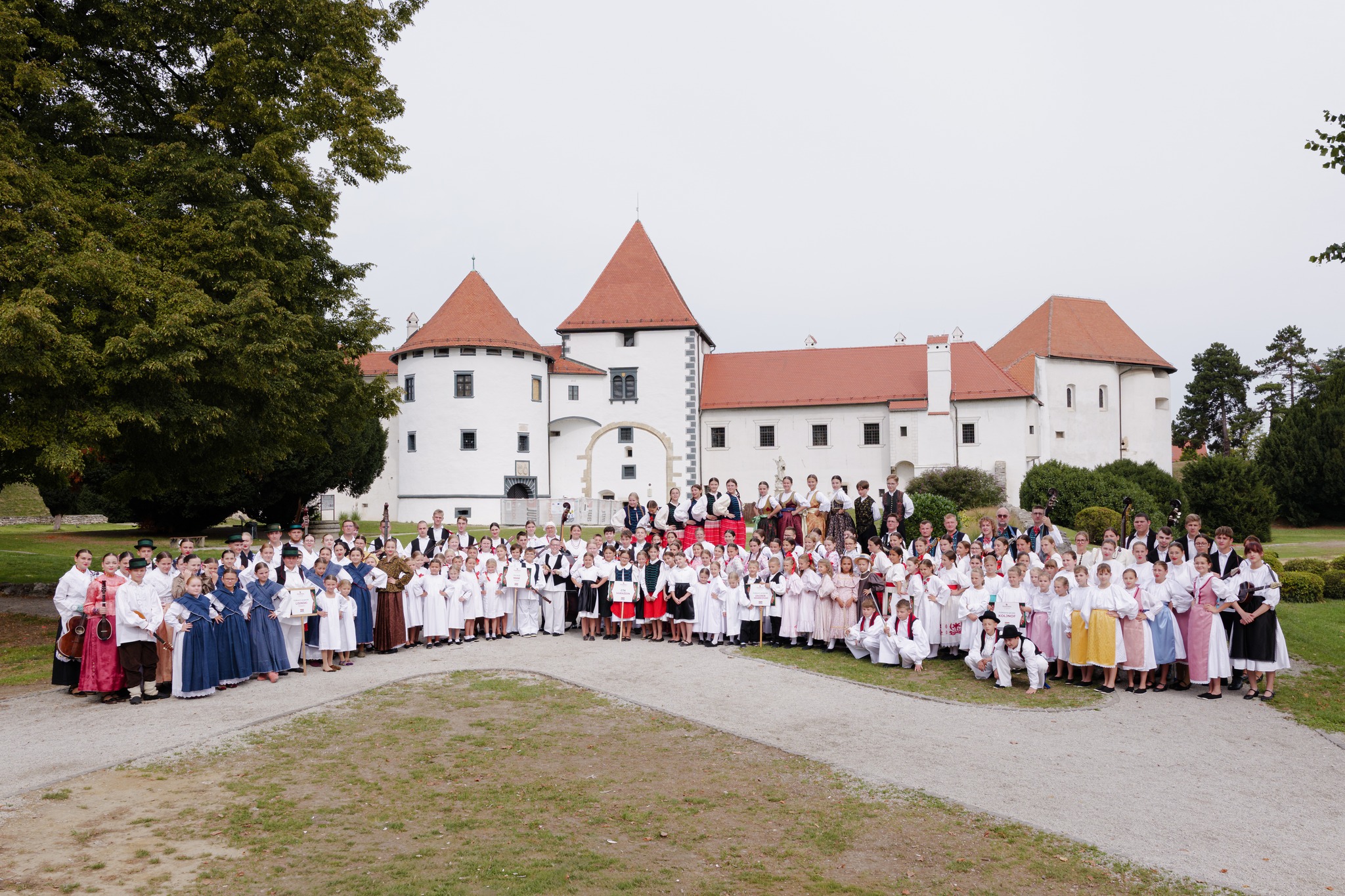 544438192_1714999262775584_2592440339227115513_n 544438192_1714999262775584_2592440339227115513_n