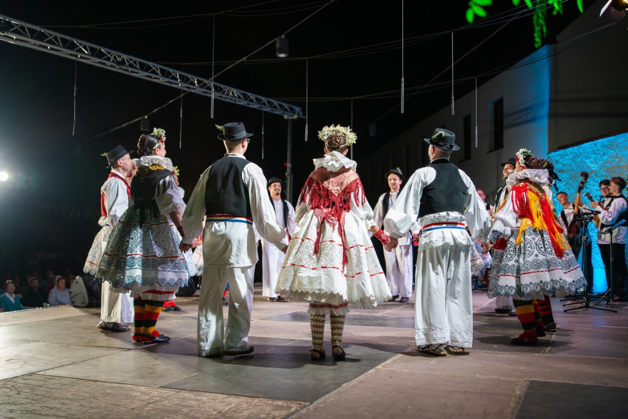 545199596_1715877409354436_5575178375294416783_n