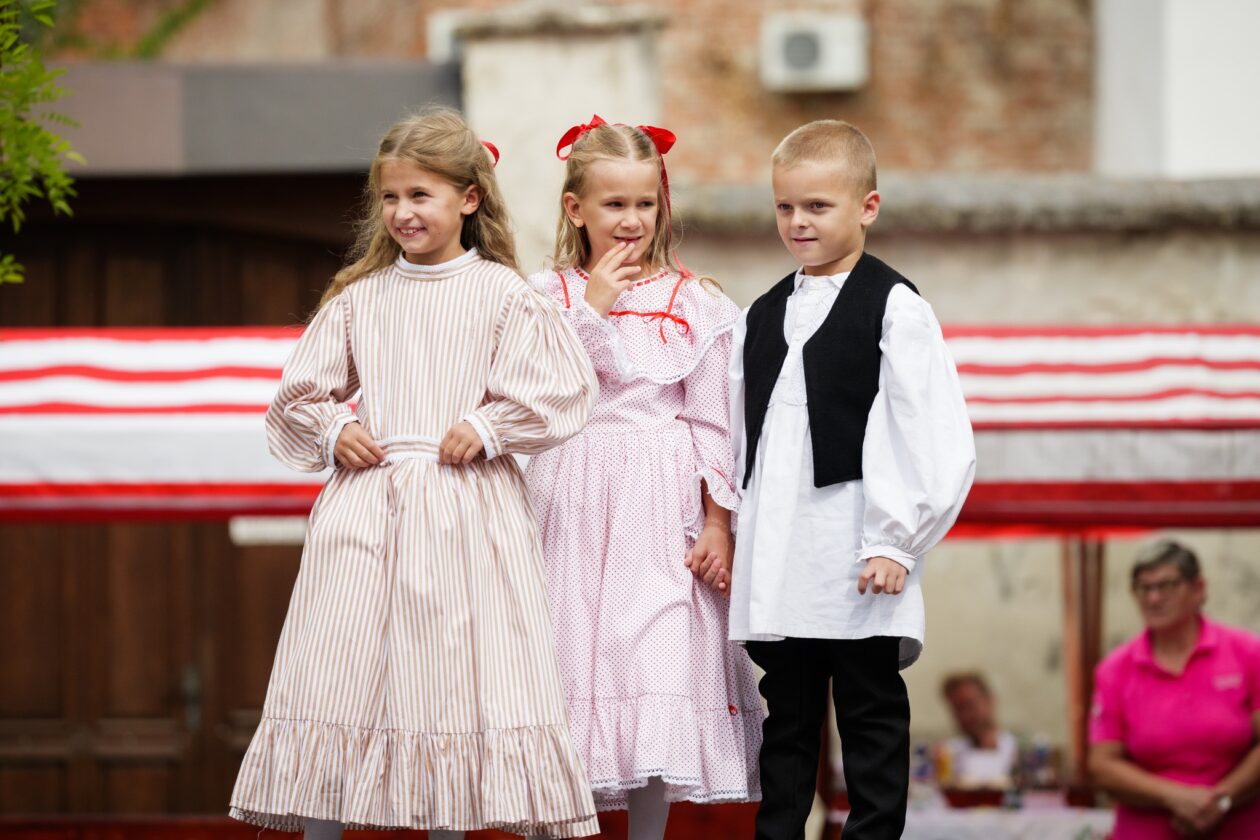 545660768_1715609582714552_4898850359951531724_n