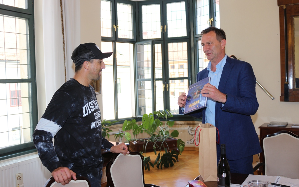 Image 5724613 (auto)