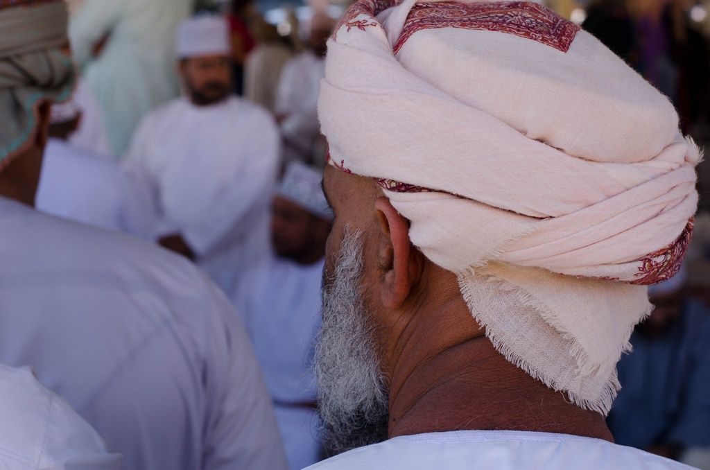 putovanjeumedjuzemljeoman000321