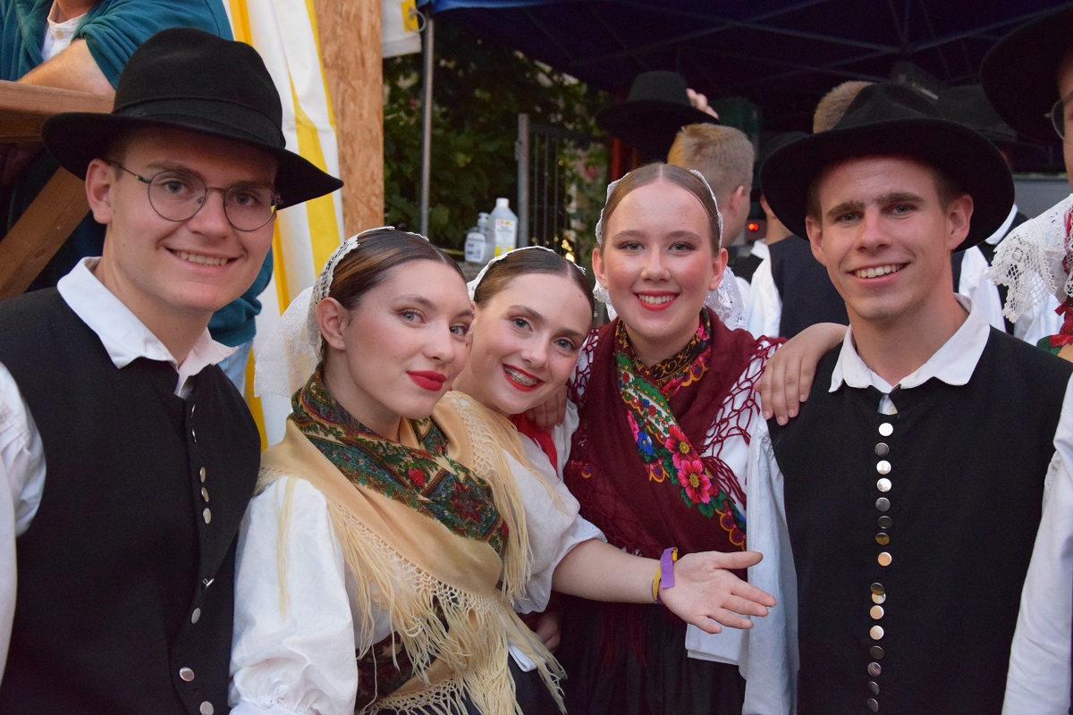 Image 5771839 (auto)