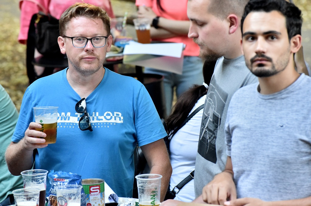 Biergarten 15.6.2022. Open air pub quiz by Darac