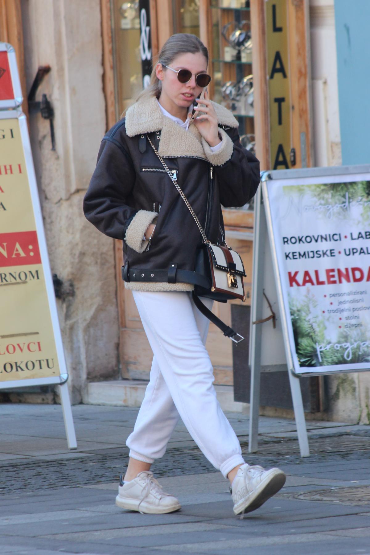 Image 5583095 (auto)