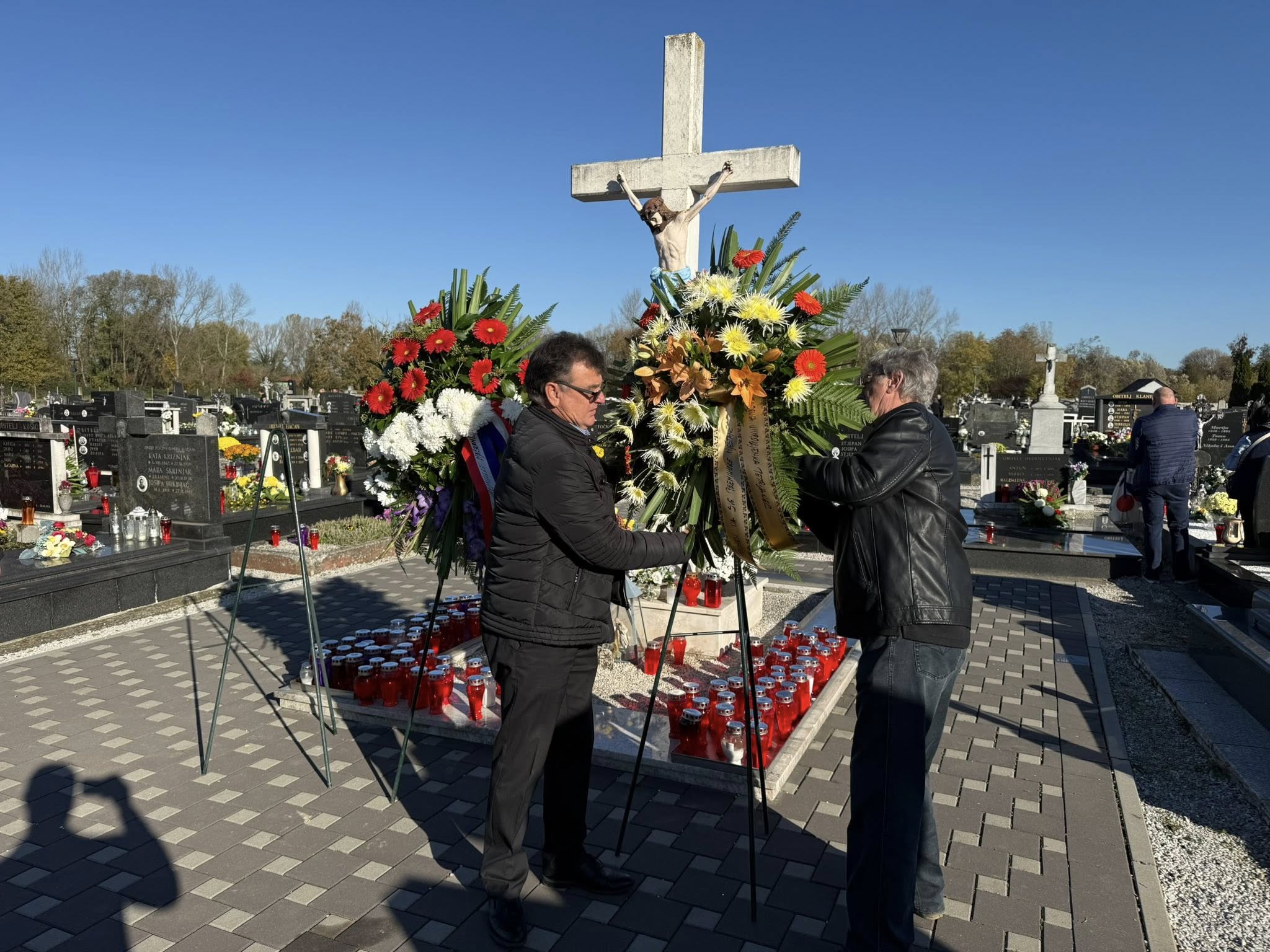 572804223_1357067846431959_8834980684816572626_n 572804223_1357067846431959_8834980684816572626_n