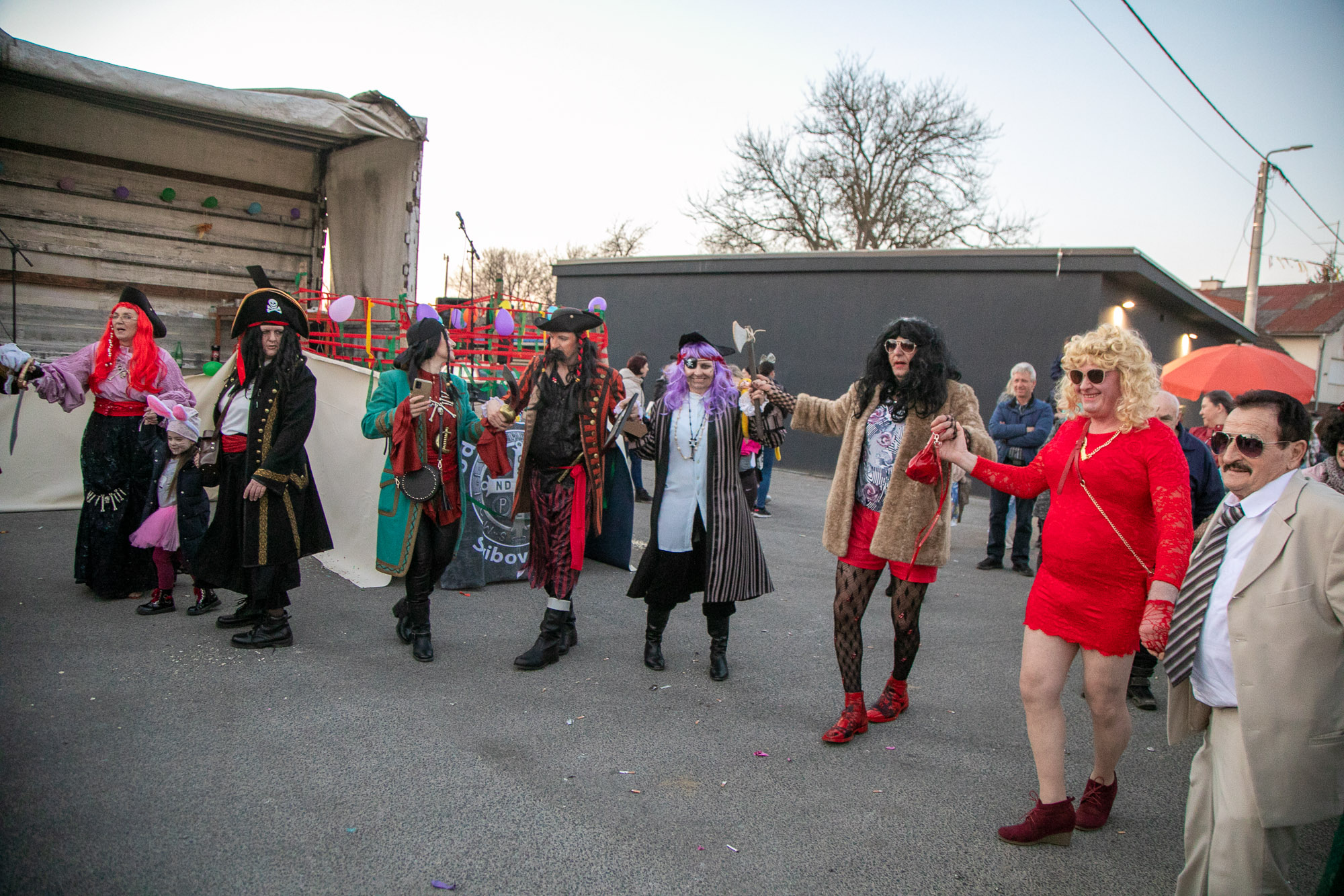 Image 5613893 (auto)