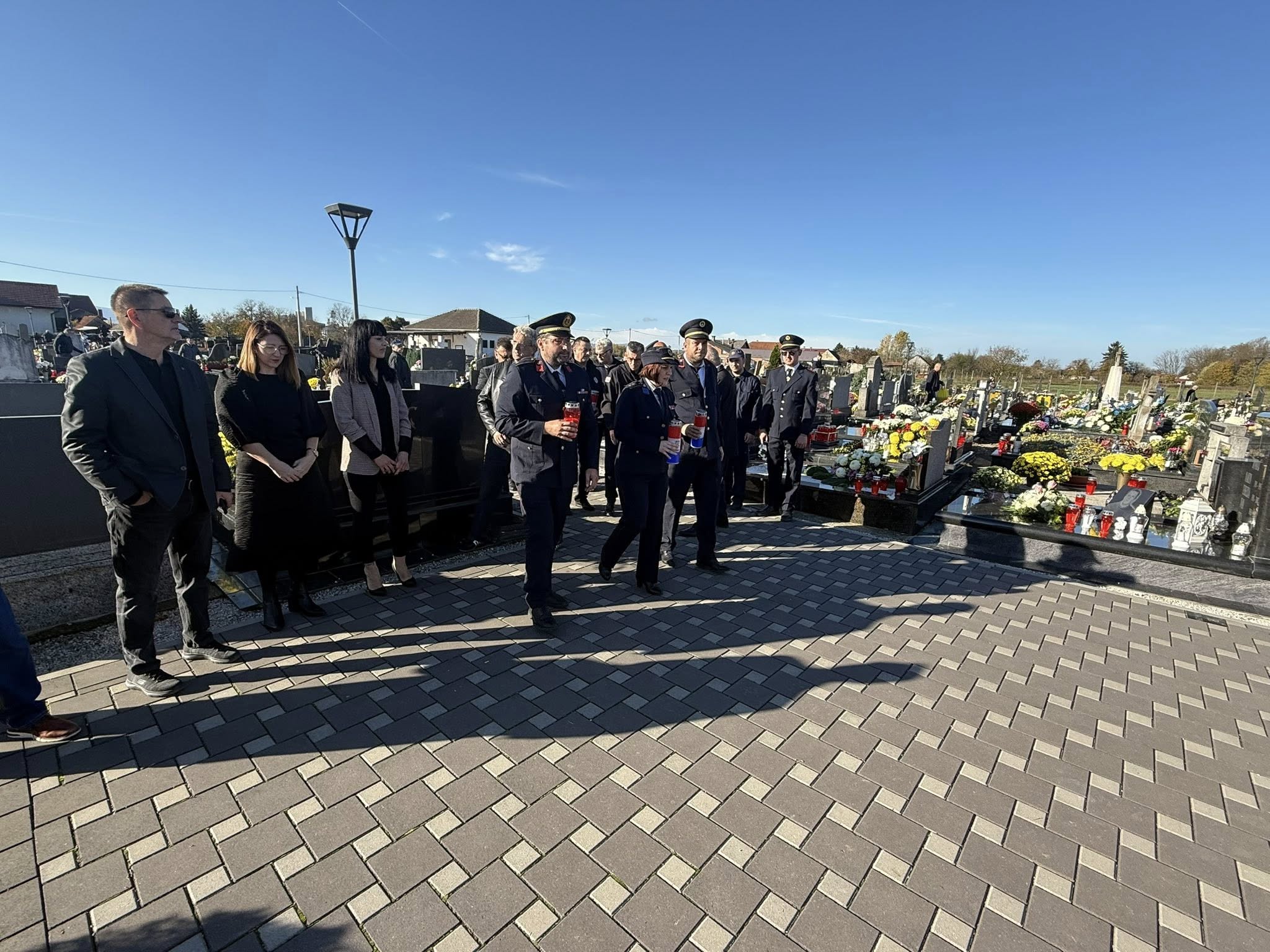 573096122_1357066129765464_6045478574374572282_n 573096122_1357066129765464_6045478574374572282_n