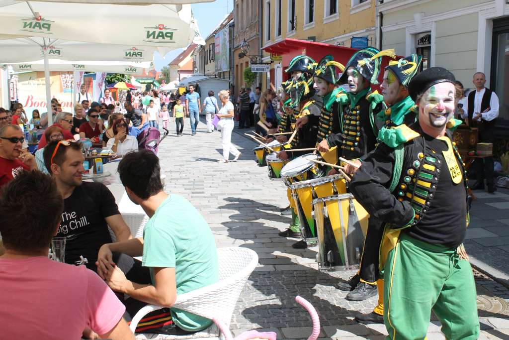 fanfaratranse033844344