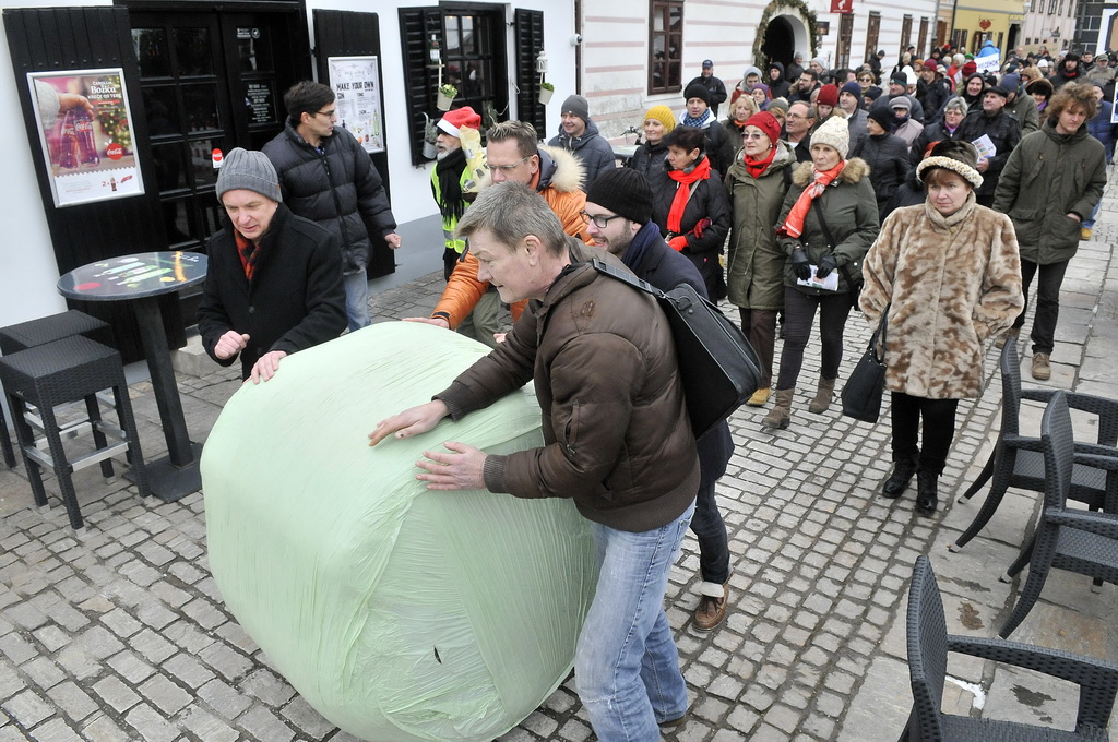 Varaždinsko smeće, prosvjed u Varaždinu 5.1.2018. Varaždinsko smeće, prosvjed u Varaždinu 5.1.2018.