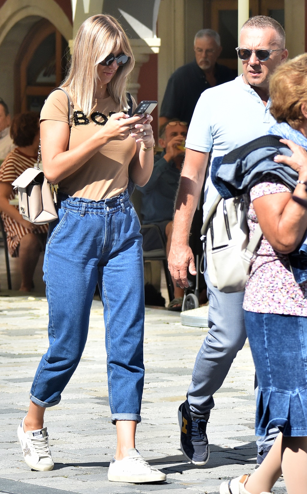 Image 5838825 (auto)