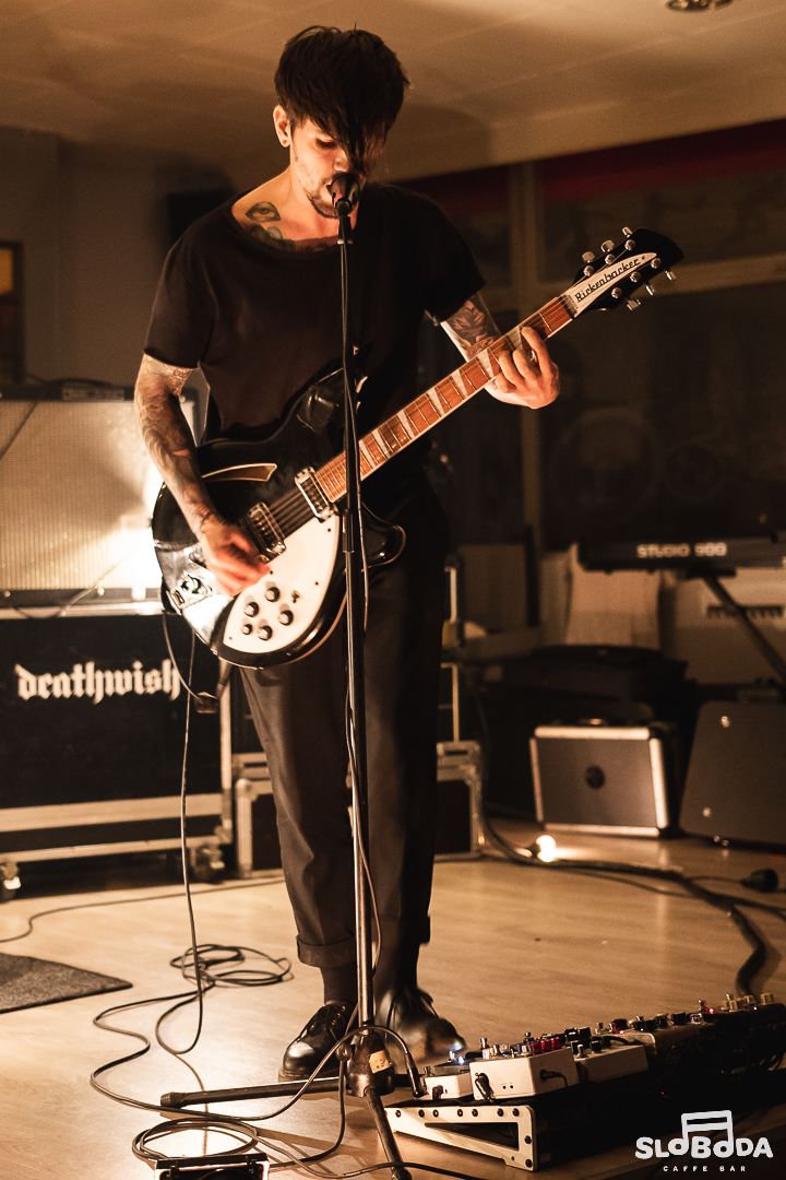 Scena je mrtva Scena je mrtva