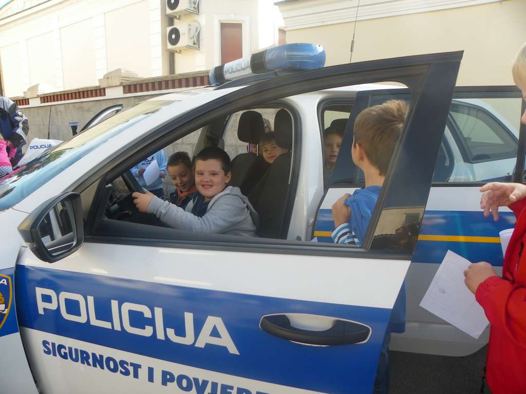 policijadjeca006557507