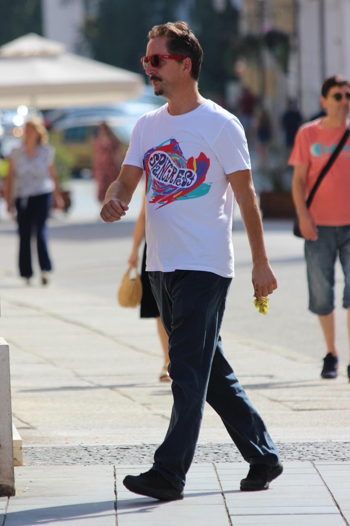 Image 5456354 (auto)