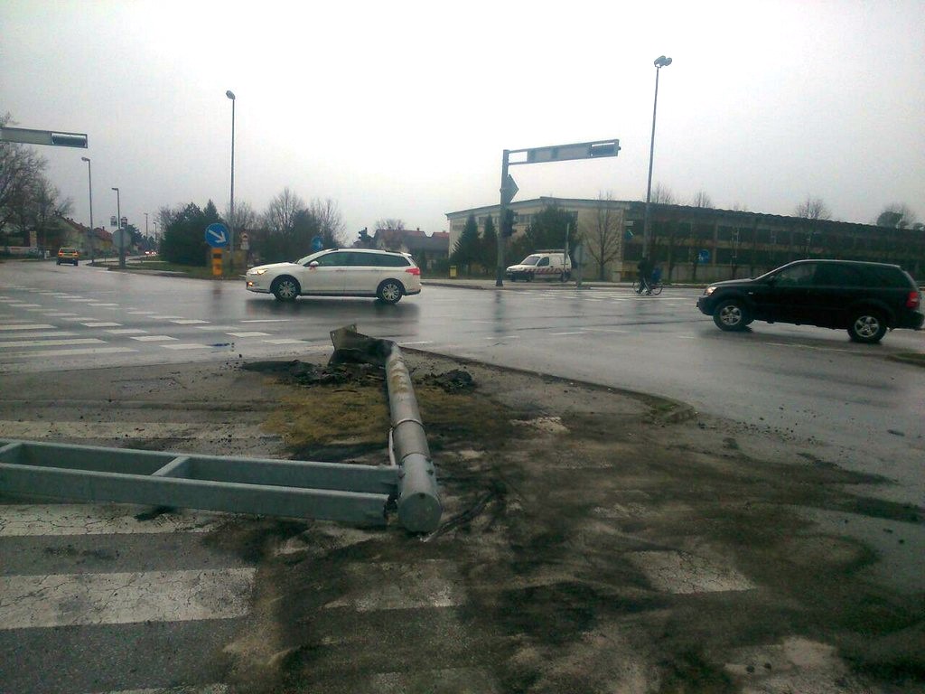 b148dc0613d1b621bc68ce975361a5c