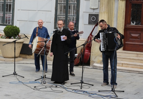 Image 3612397 (auto) Image 3612397 (auto)