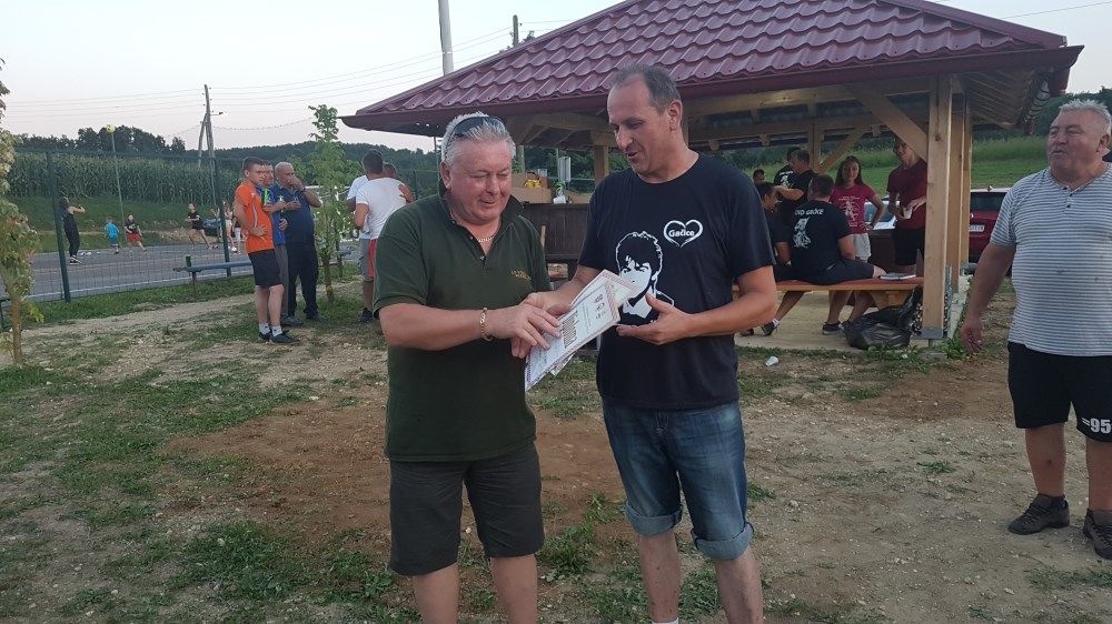 Image 3785851 (auto)